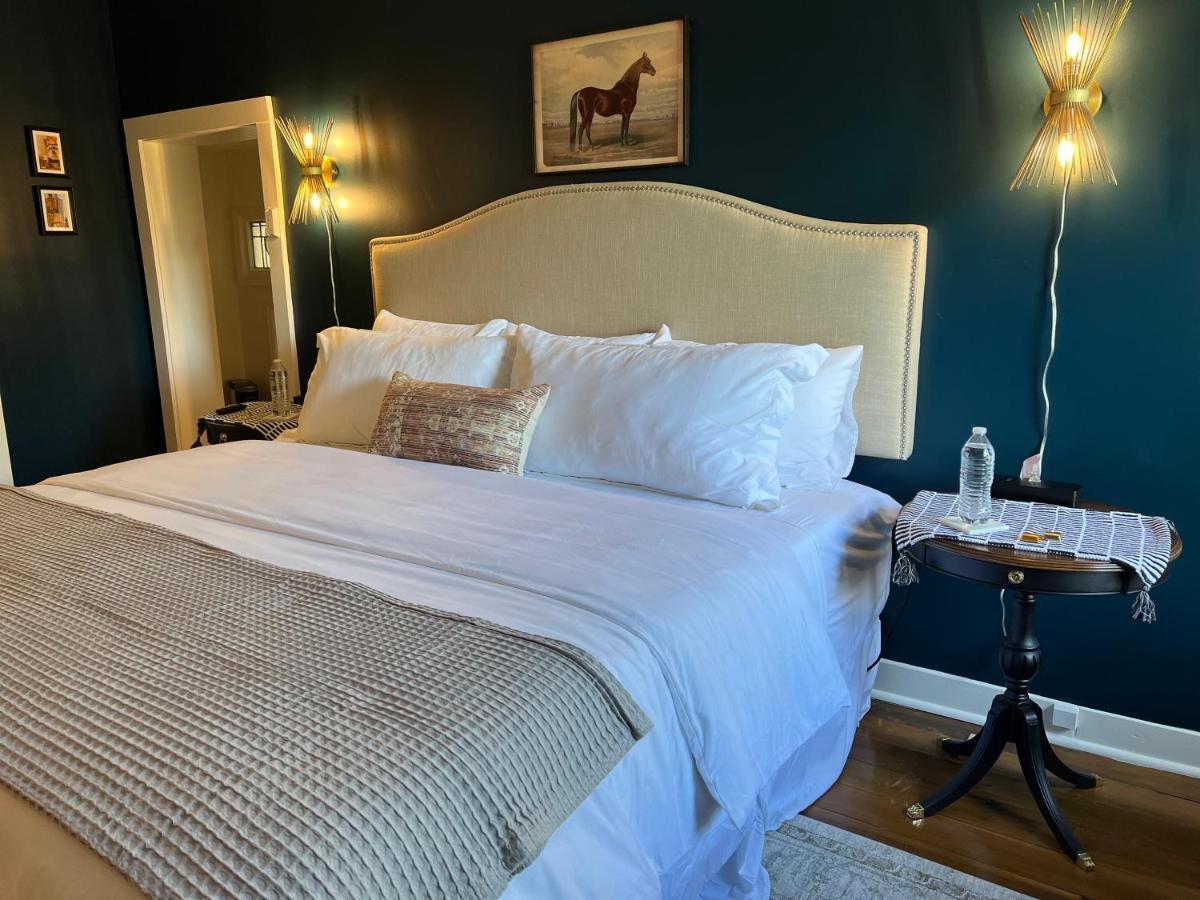 Rose Hill Inn Versailles ภายนอก รูปภาพ